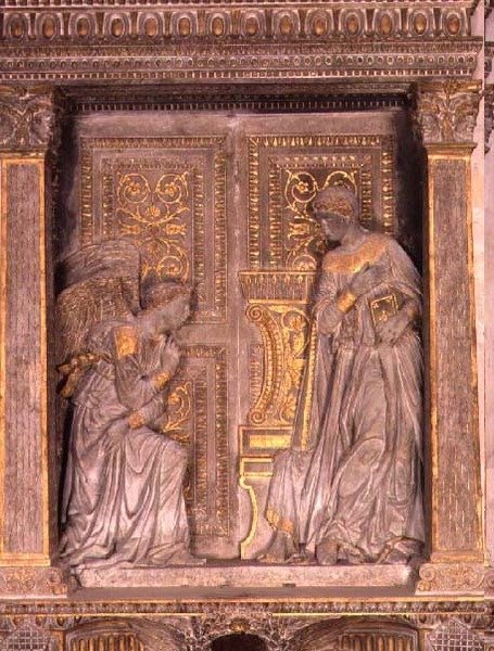 Cavalcanti Annunciation (calcário dourado) (ver também 64350) de Donatello
