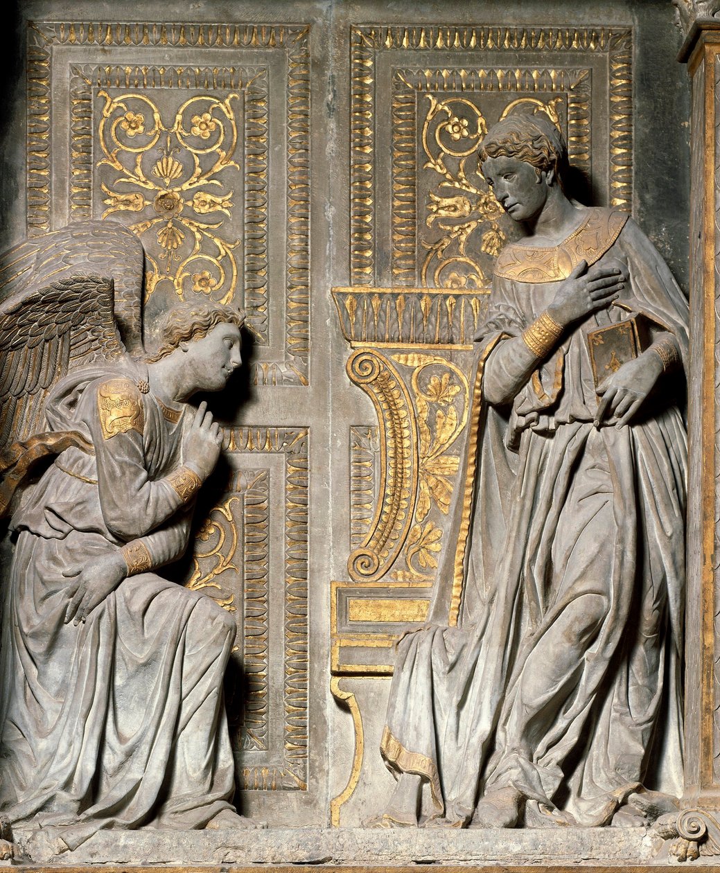 Anunciação Alto alívio de Donato de Bardi dit Donatello (ca. 1386-1466) 1435 Chiesa di Santa Croce. Florença de Donatello