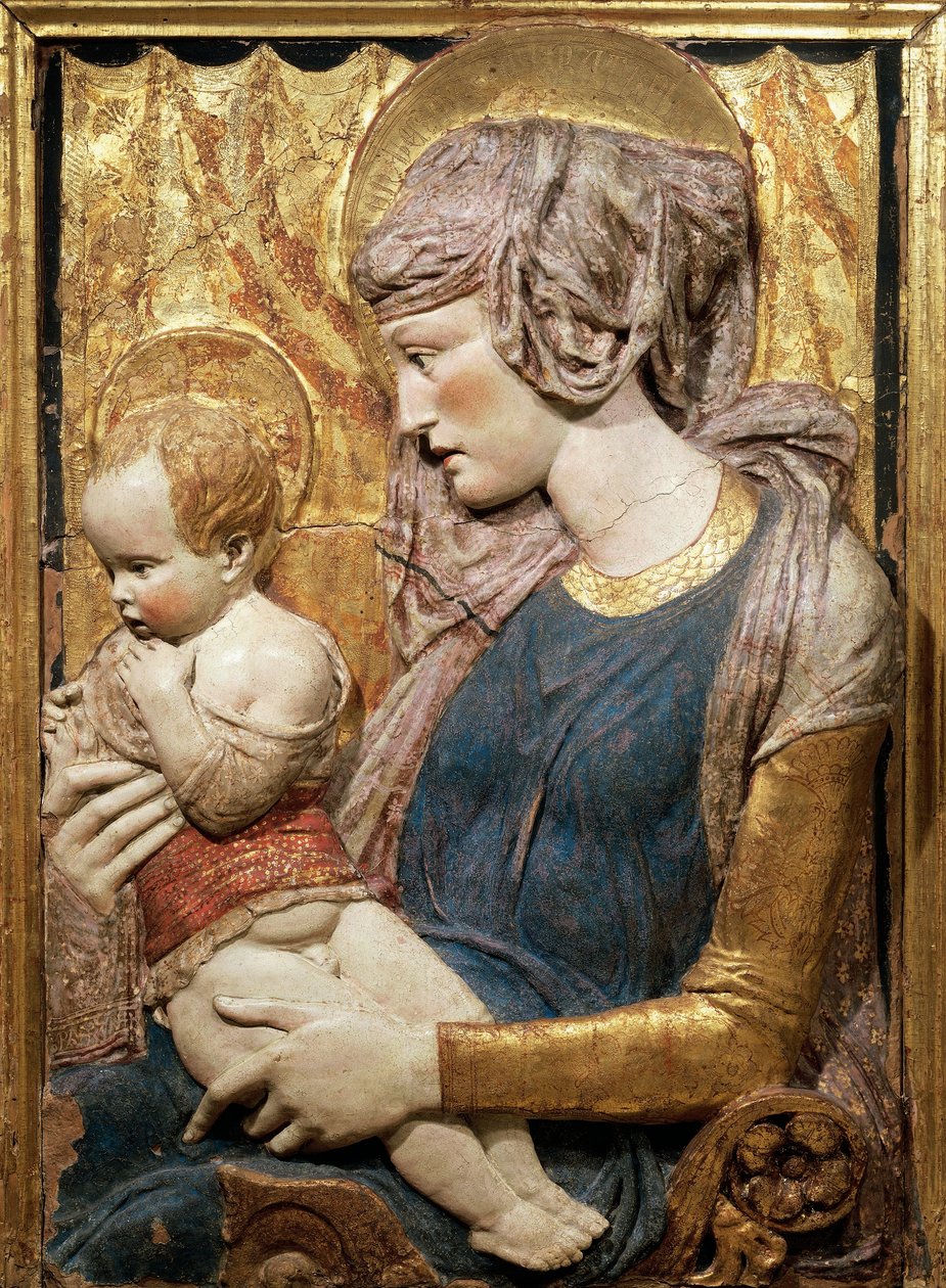 Virgem e Criança, ca 1440, de Donatello (ca 1386-1466), pintada e dourada em relevo de terracota de Donatello