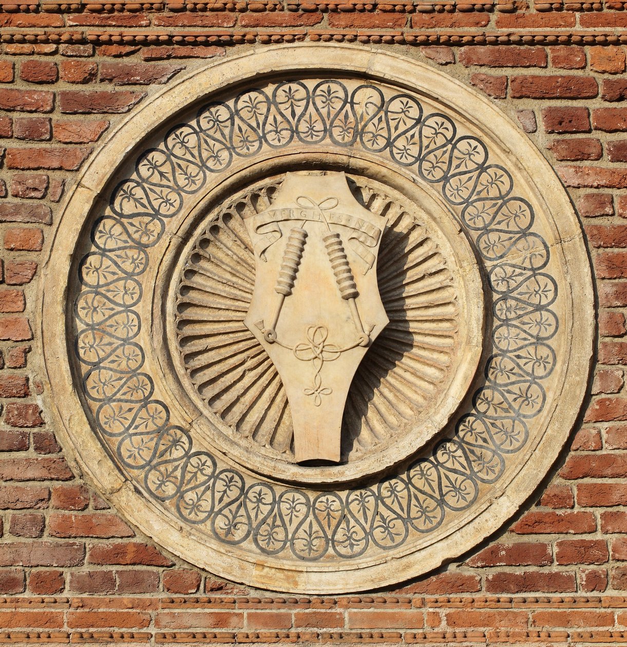 Patera esculpida na abside bramante de Donato Bramante