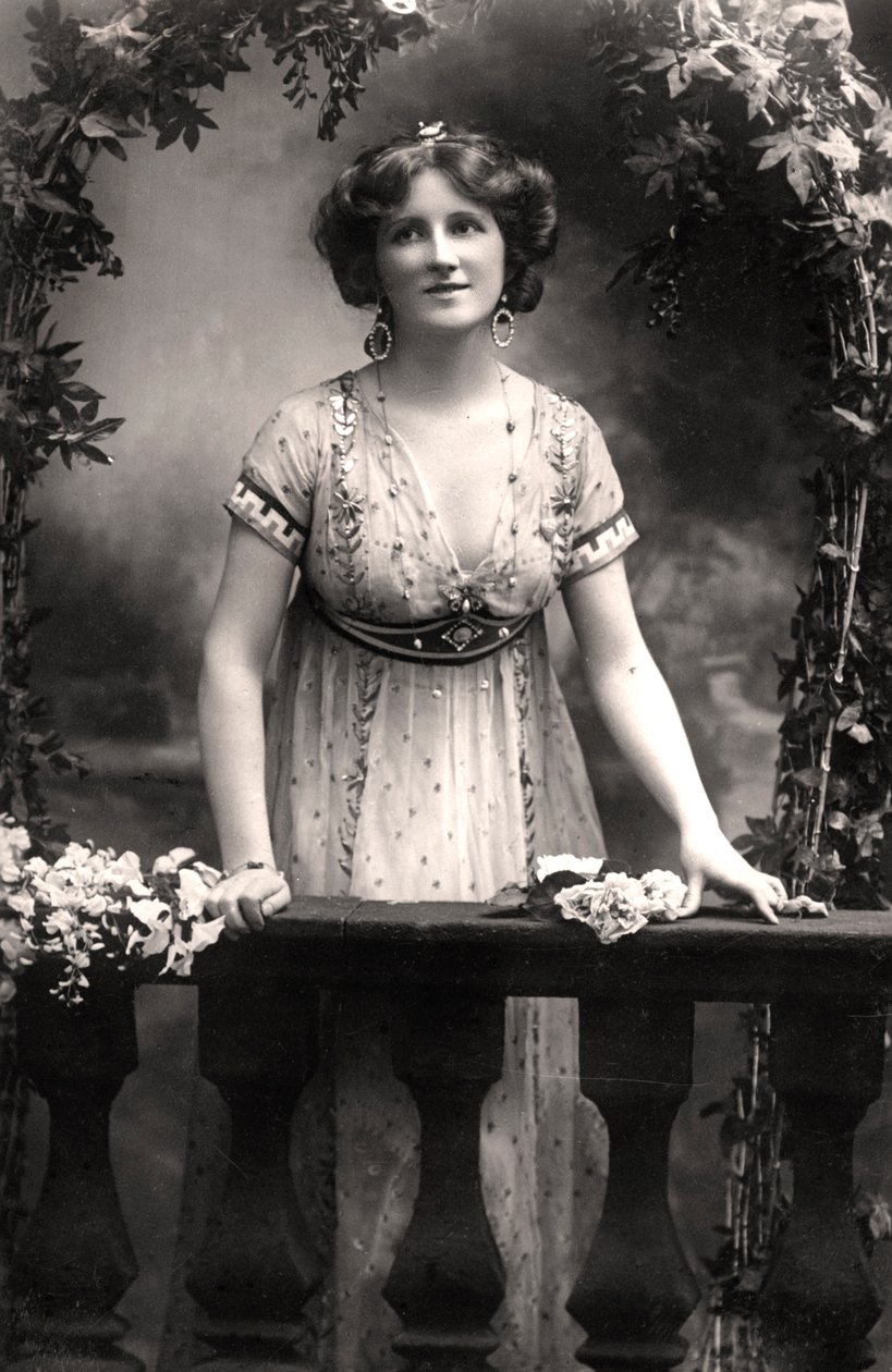 Nina Sevening, atriz, anos 1900. de Dover Street Studios