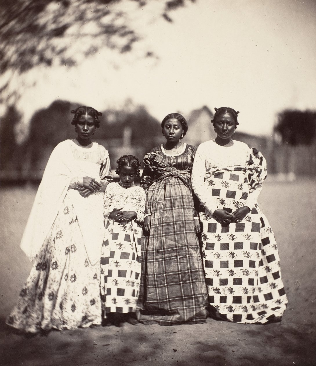Femmes Betsimisaraka, Madagascar, 1863. de Désiré Charnay