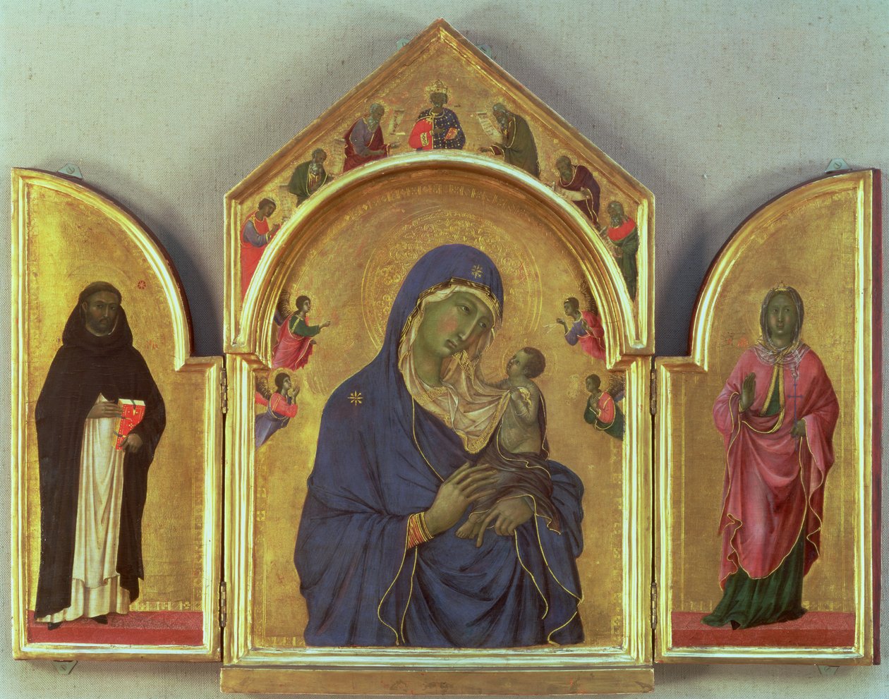 Madonna e criança com SS. Dominic e Aurea, c.1315 (têmpera no painel) (para detalhes ver 26161) de Duccio di Buoninsegna