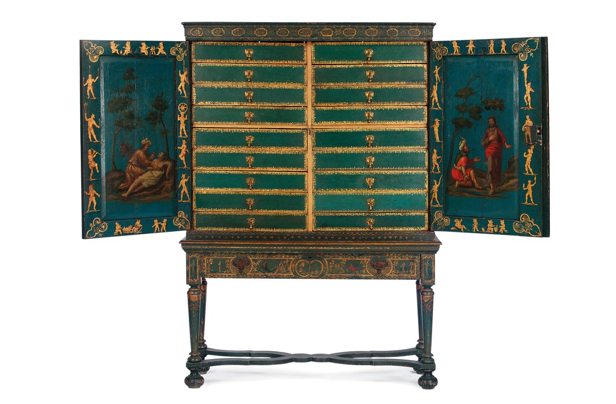 Gabinete de coletores no suporte, c.1700-30 (dourado e japonês verde) (ver também 780666-8) de Dutch School