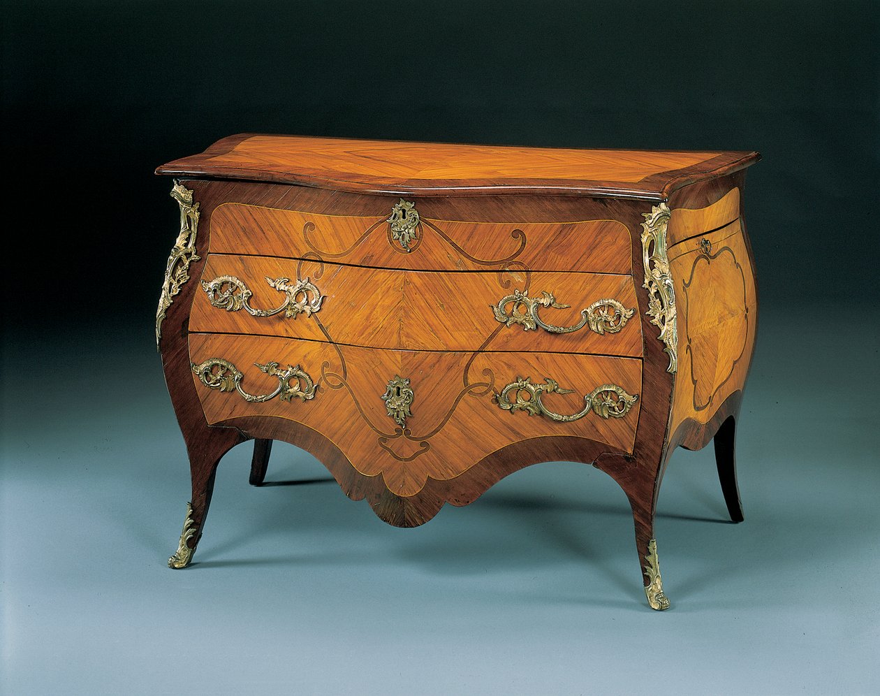 Cômoda rococó, meados do século XVIII de Dutch School