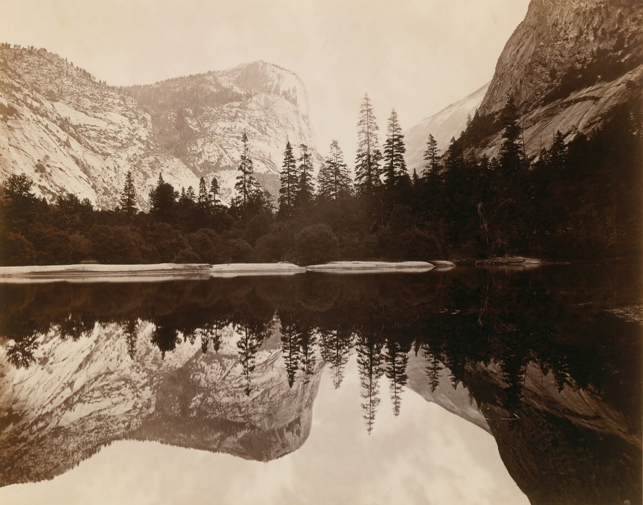 Lago do Espelho, Vale do Yosemite, 1872. de Eadweard Muybridge