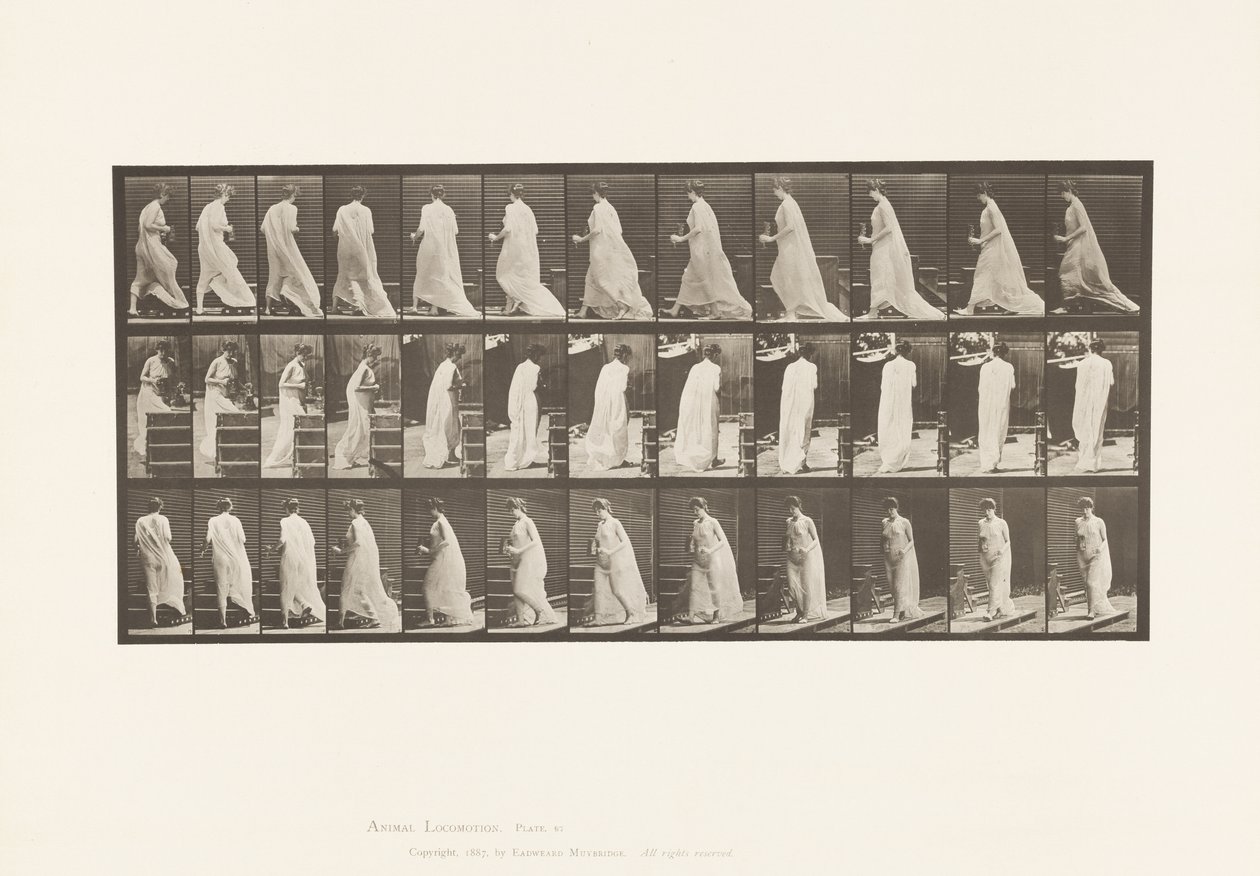 Placa 97. Virando para subir escadas, com o jarro e o cálice nas mãos de Eadweard Muybridge