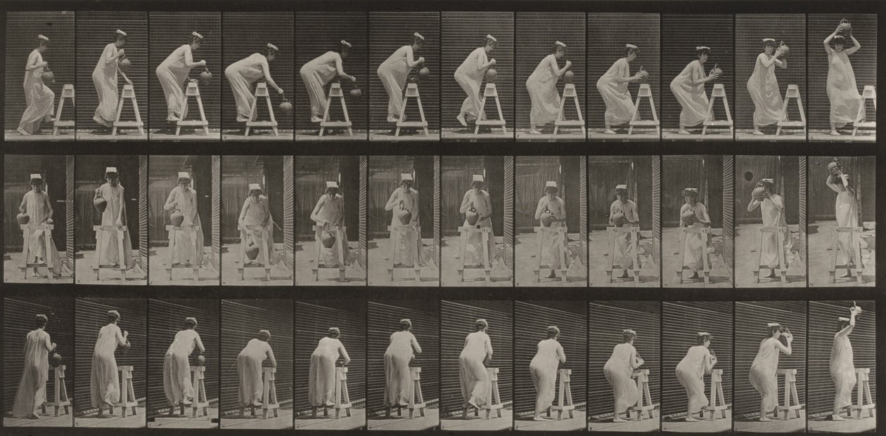 Prancha número 216. Curvando-se para encher um cântaro de água, colocando-o sobre a cabeça de Eadweard Muybridge