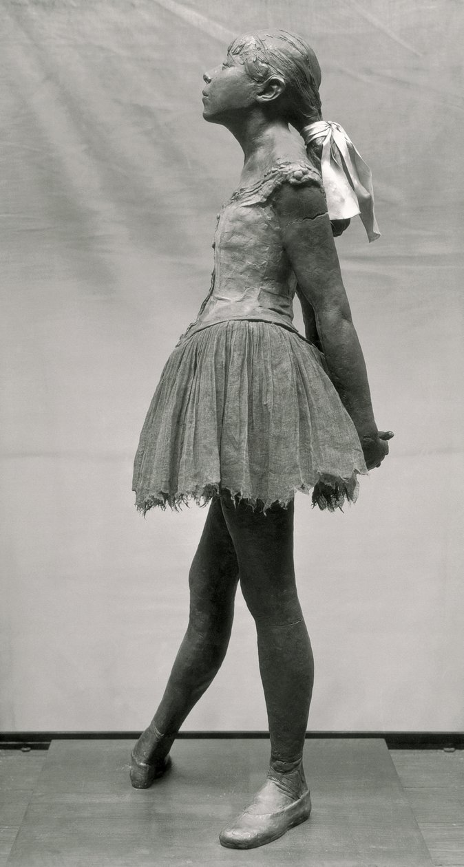 Little Dancer, 14 anos (bronze policromado, musselina, cetim e base de madeira) (ver também 100777 e 100778) de Edgar Degas
