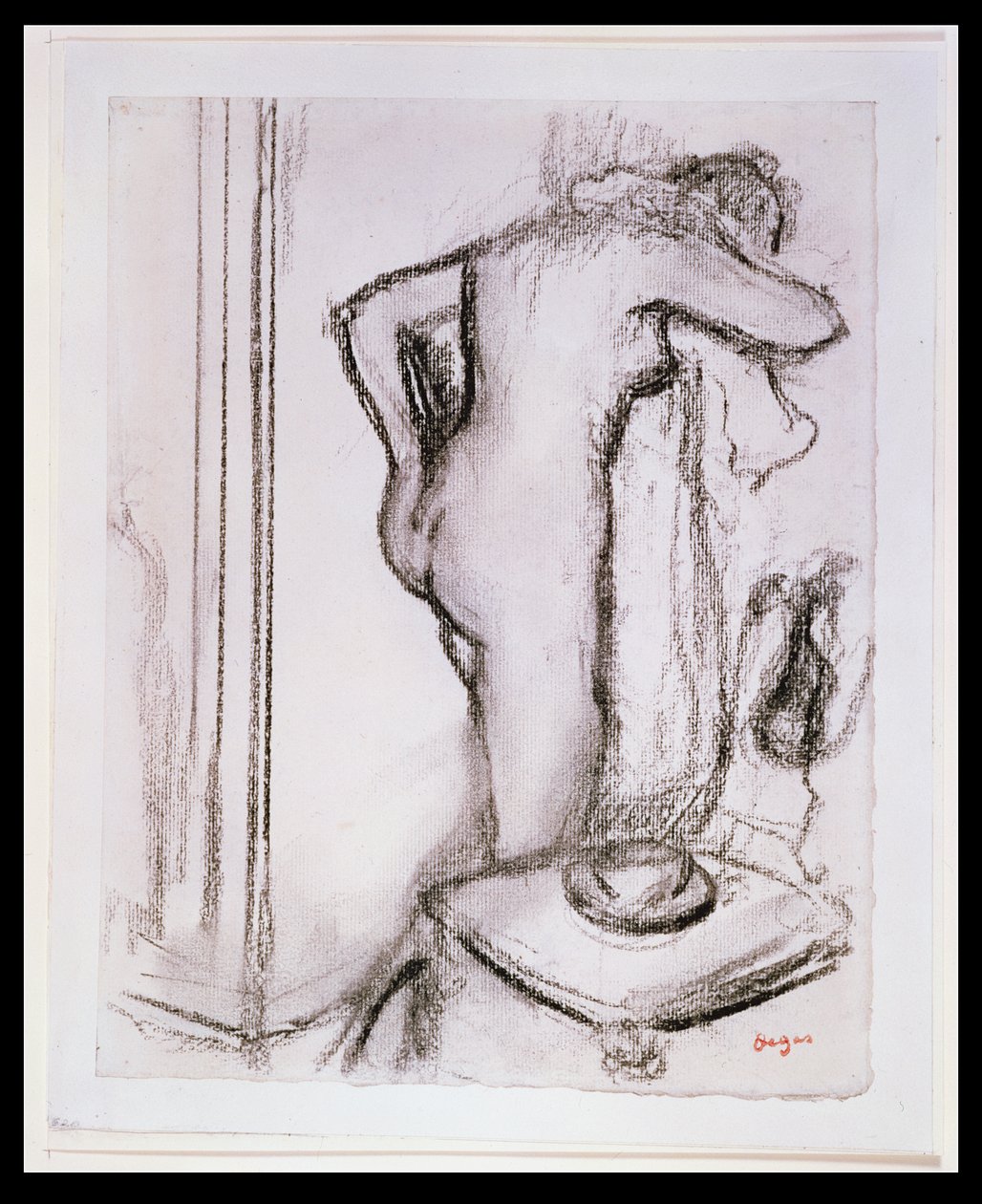 PD.33-1978 Mulher no banheiro, c.1890 (carvão no papel) de Edgar Degas