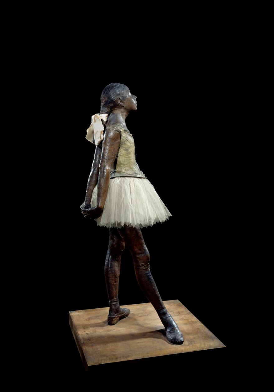 14 anos ou grande dançarino vestido Escultura de Edgar Degas (1834-1917) em patina de bronze, tule e cetim rosa sobre base de madeira de Edgar Degas