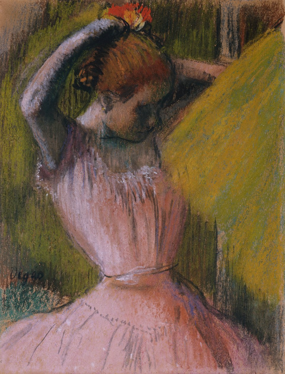 Dançarina arranjando seu cabelo, c.1900-1912 (pastel sobre papel colocado sobre papel esticado) de Edgar Degas