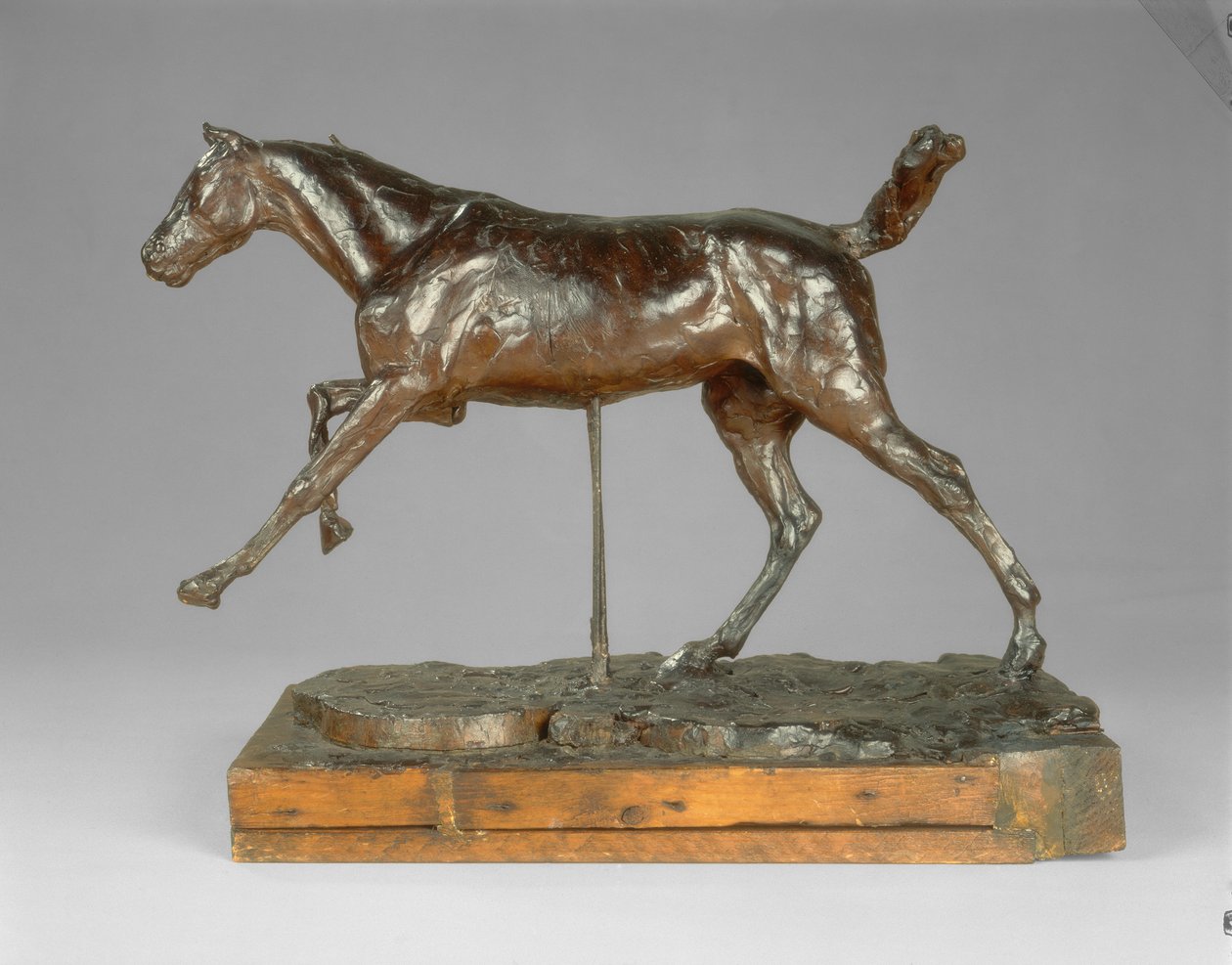 Cavalo galopando com o pé direito de Edgar Degas
