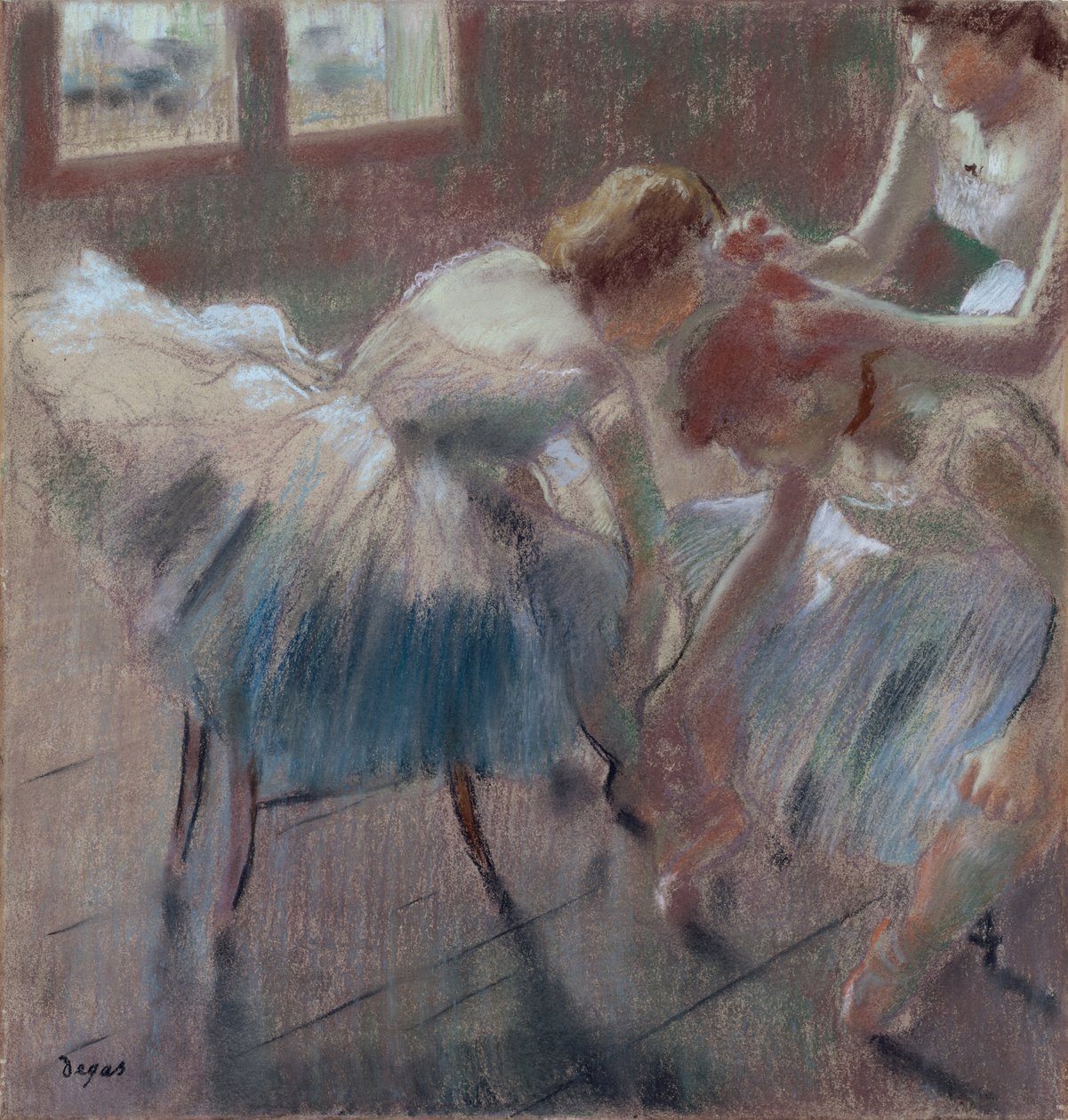 Três dançarinos se preparando para a aula, c.1880 (pastel em papel de cor bege) de Edgar Degas