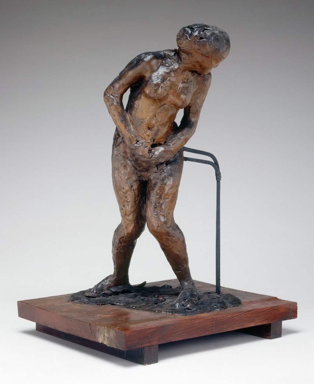 Mulher tomada de surpresa, final da década de 1880, início da década de 1890. de Edgar Degas