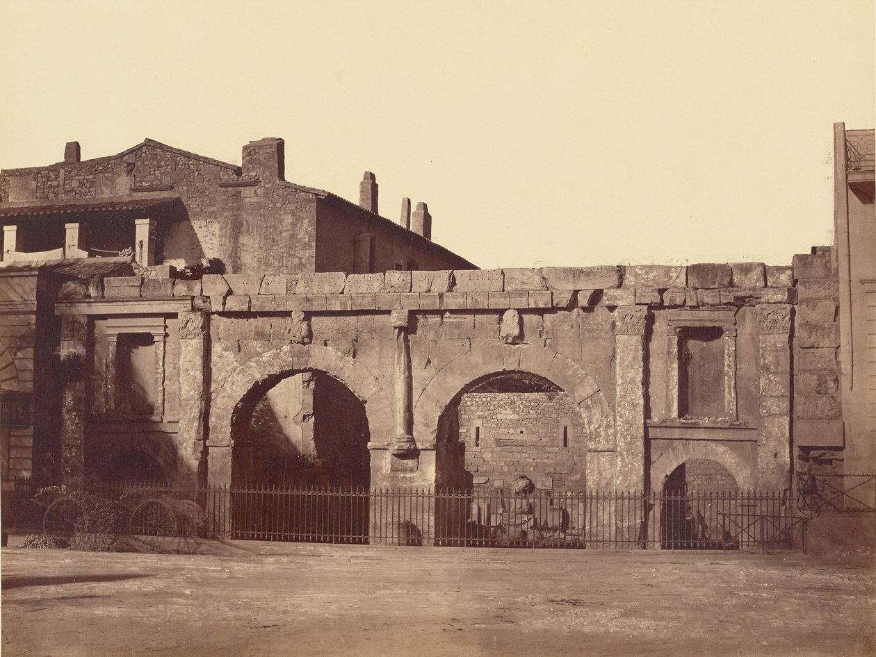 [Porta de Augusto, Nîmes] de Édouard Baldus