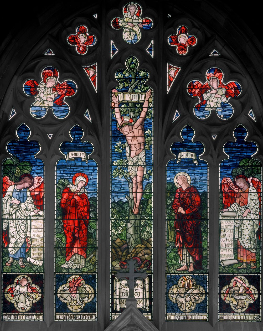 Birmingham, Acocks Green, St Mary, a Virgem, East Window, Morris & Co., Edward Burne-Jones, John Henry Dearle (1859-1932), 1895 de Edward Coley and Dearle Burne Jones