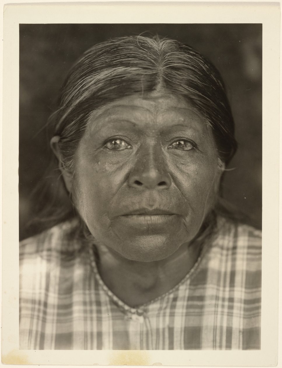 Uma matrona Chukchansi de Edward S. Curtis