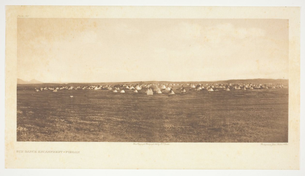 Acampamento de Dança Solar-Piegan de Edward S. Curtis