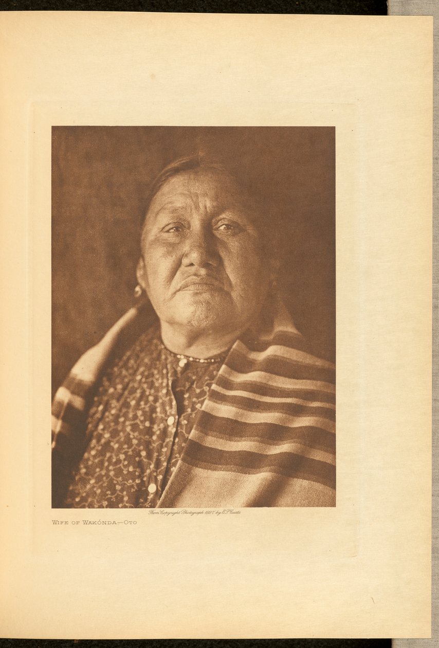 Mulher de Wakónda - Oto de Edward S. Curtis