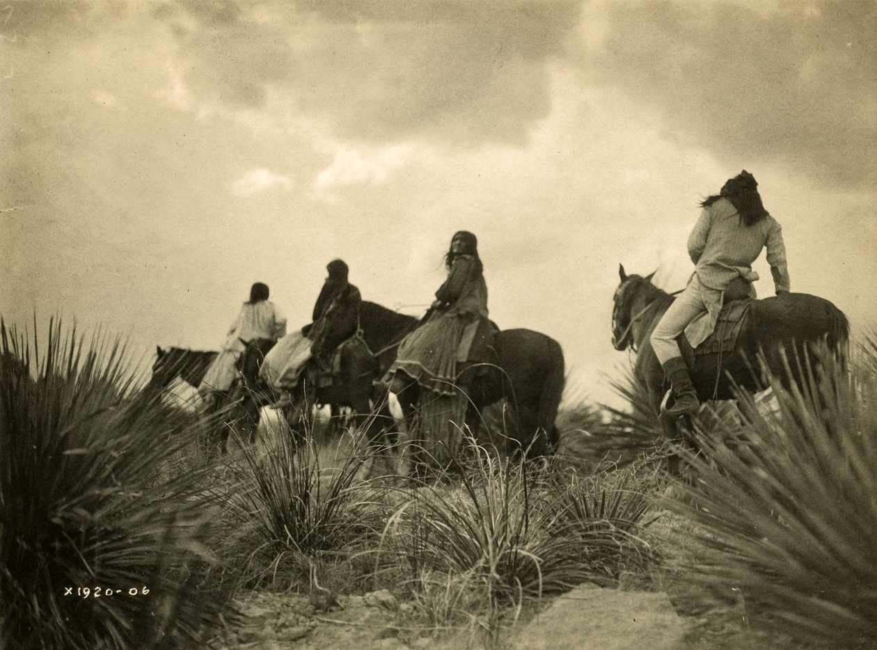 Antes da tempestade, c.1906 (fotografia a preto e branco) de Edward Sheriff Curtis
