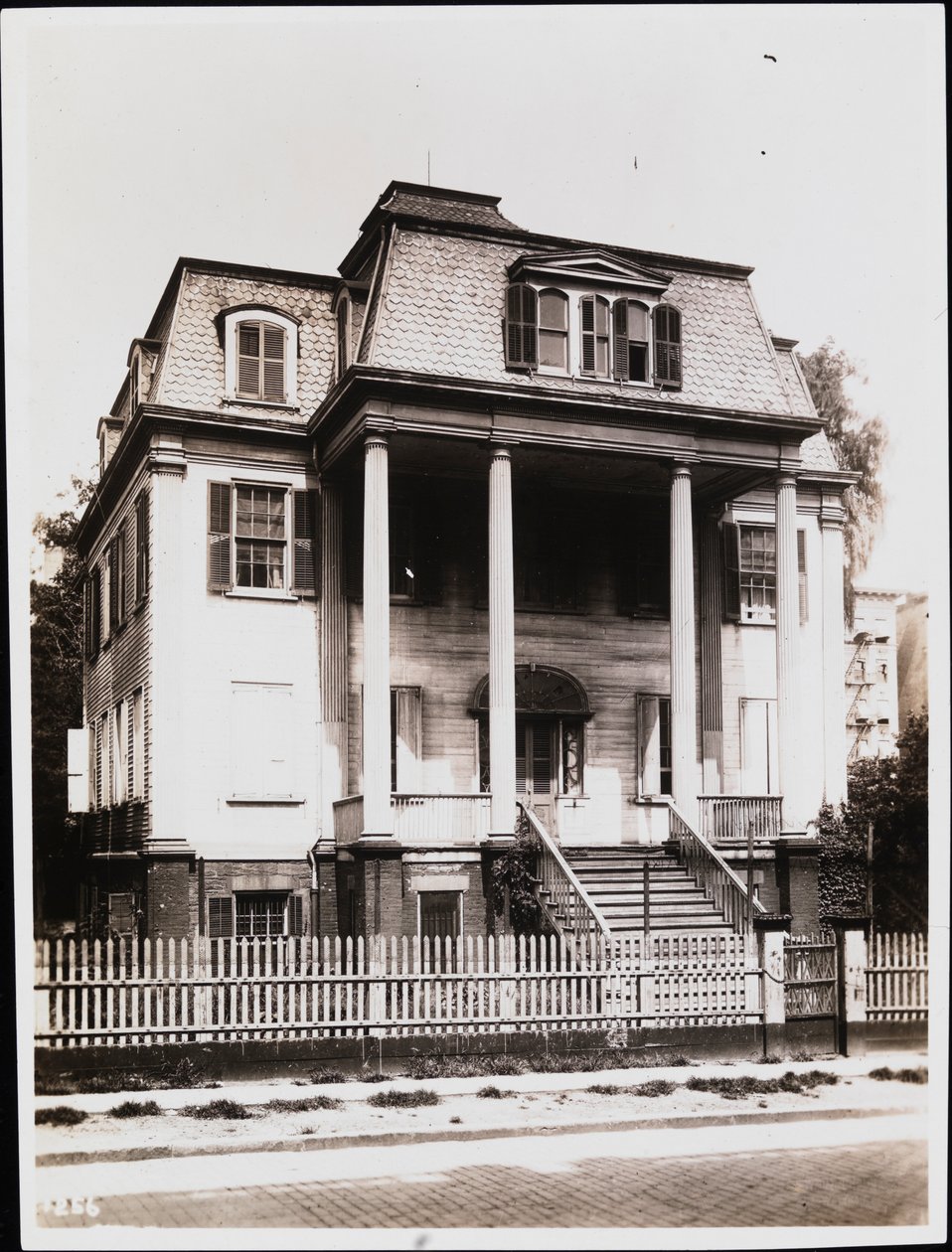Watt-Pinkney Mansion, 1913 (impressão em gelatina prateada) de Edwin Levick