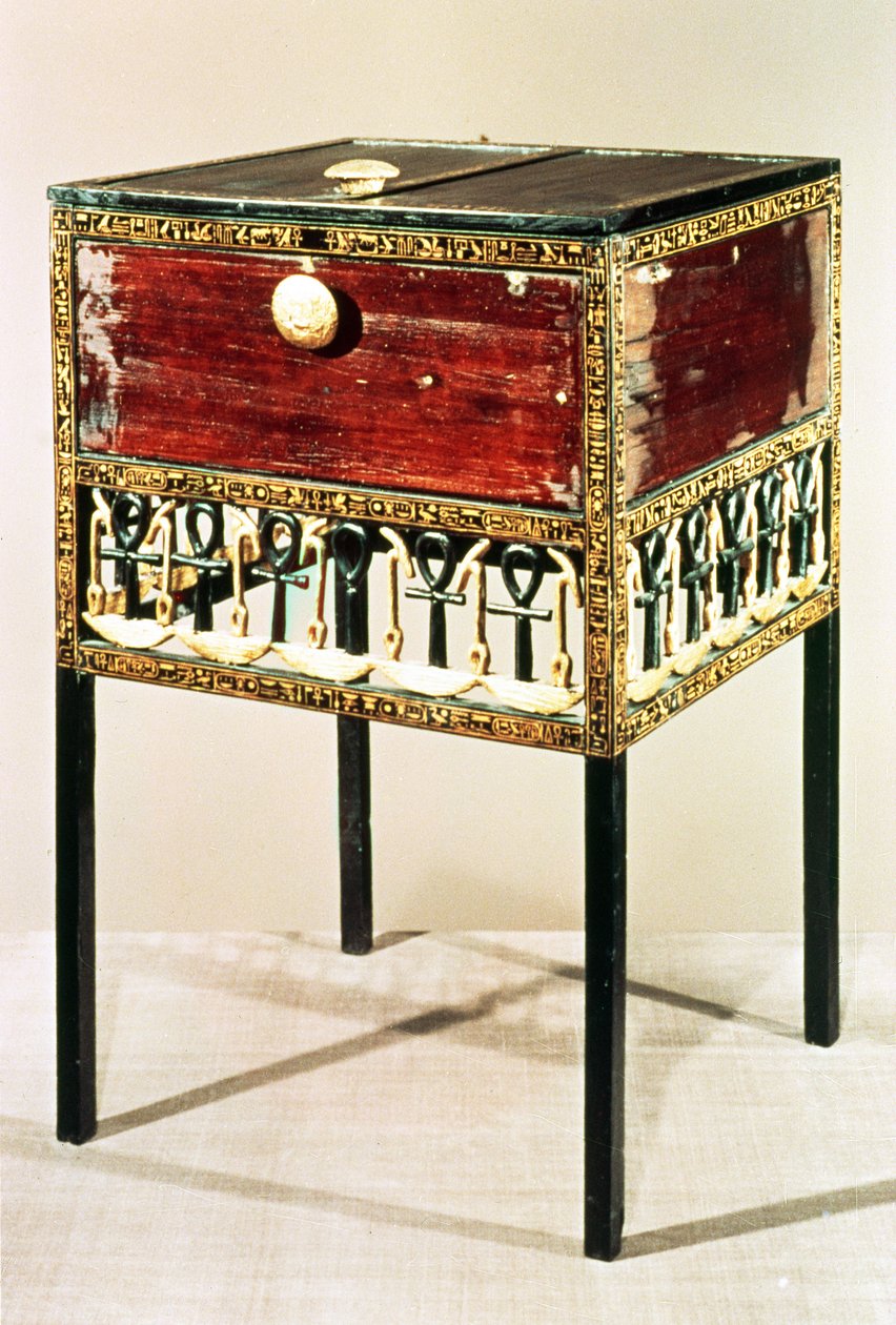Gabinete ornamentado do tesouro de Tutancâmon de Egyptian 18th Dynasty
