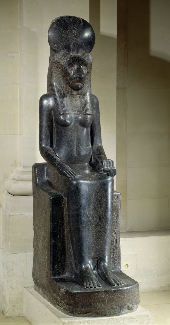 Estátua da deusa com cabeça de leão Sekhmet, do Templo de Mut, Karnak, Novo Reino, c.1391-1353 aC (diorito) (ver também 218945) de Egyptian 18th Dynasty