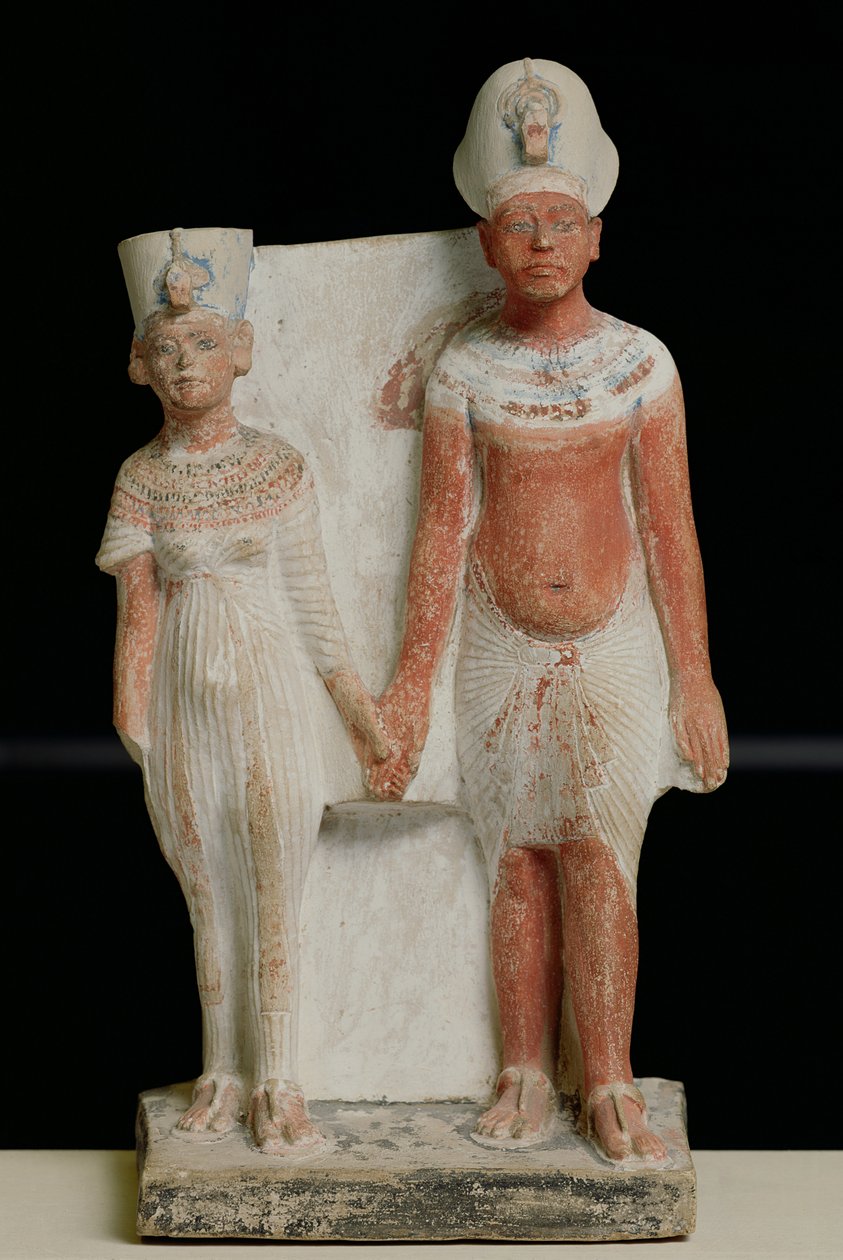Estatueta de Amenófis IV (Akhenaton) e Nefertiti, de Tell el-Amarna, Período de Amarna, Novo Império, 1353-1337 aC (calcário pintado) (ver também 219625) de Egyptian 18th Dynasty