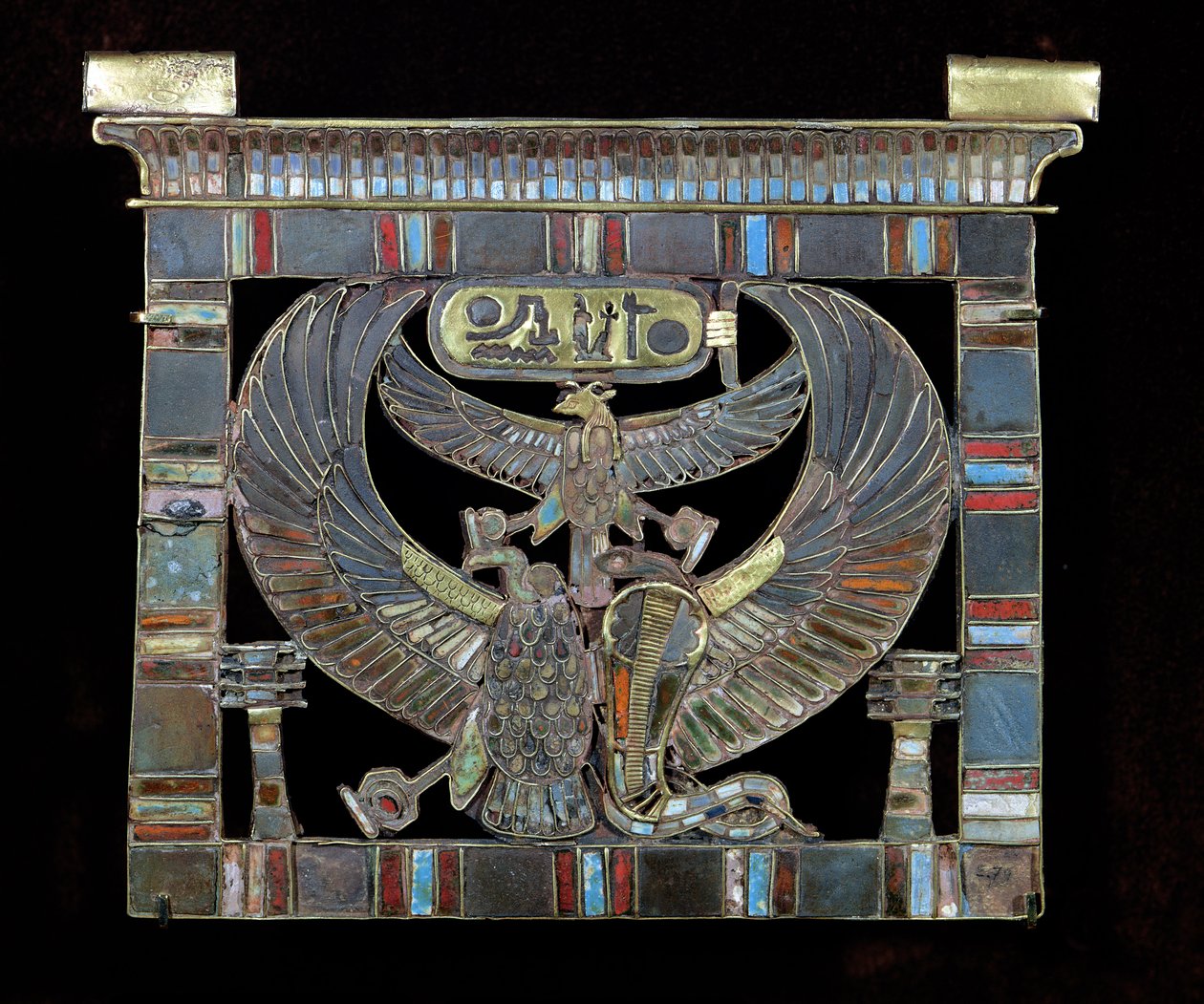 Peitoral de Ramsés II (1279-1213 aC) Novo Reino (ouro e pedras semipreciosas) (ver também 95068) de Egyptian 19th Dynasty
