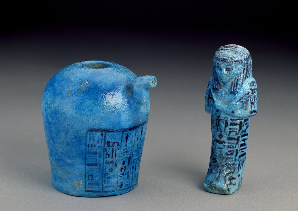 Embarcação de Libração inscrita para o sacerdote de Amon, Amenemope e Shawabti de Tomb 148, Tebas, Novo Reino, c.1193-1080 aC (cerâmica de faiança vidrada) de Egyptian 20th Dynasty