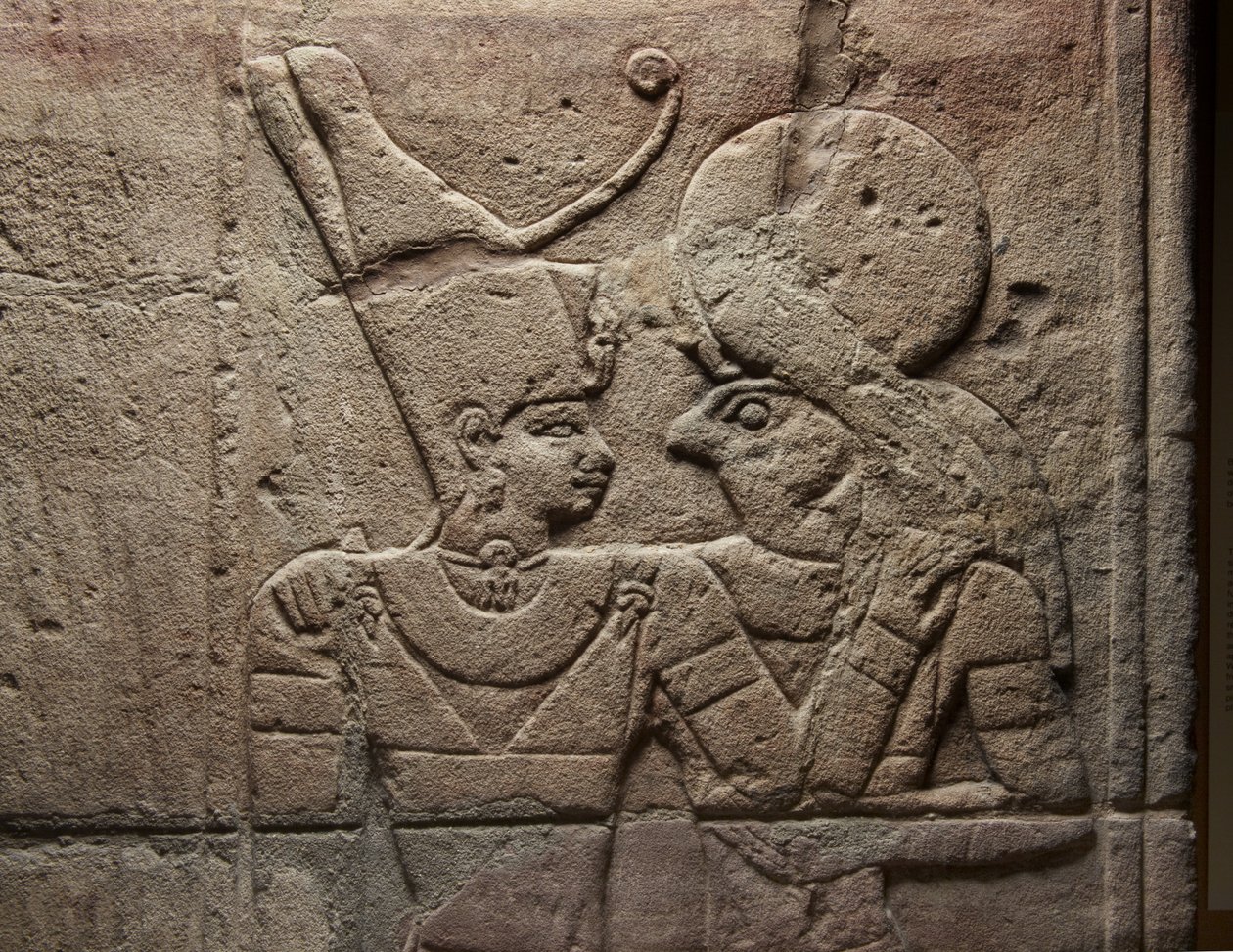 Alívio em um santuário erguido pelo faraó Taharqa na corte do templo de Amon construído por ele em Kawa na Núbia, 25 dinastia, período final, 690-64 aC arenito detalhe de 107896 de Egyptian 25th Dynasty