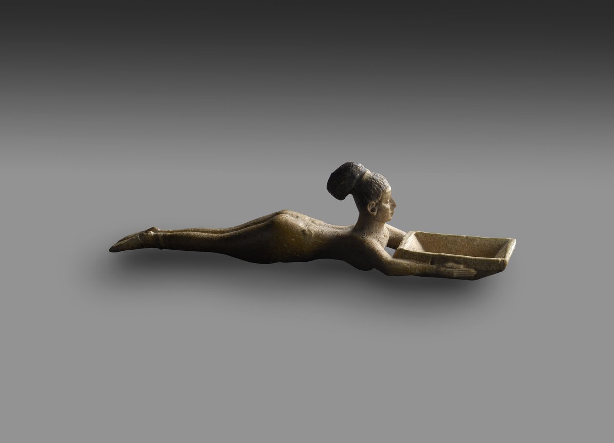Colher cosmética na forma de uma menina de natação, de uma tumba em Sanam, Nubia, Período Atrasado, c.747-702 aC (faiança faiança vidrada) de Egyptian 25th Dynasty