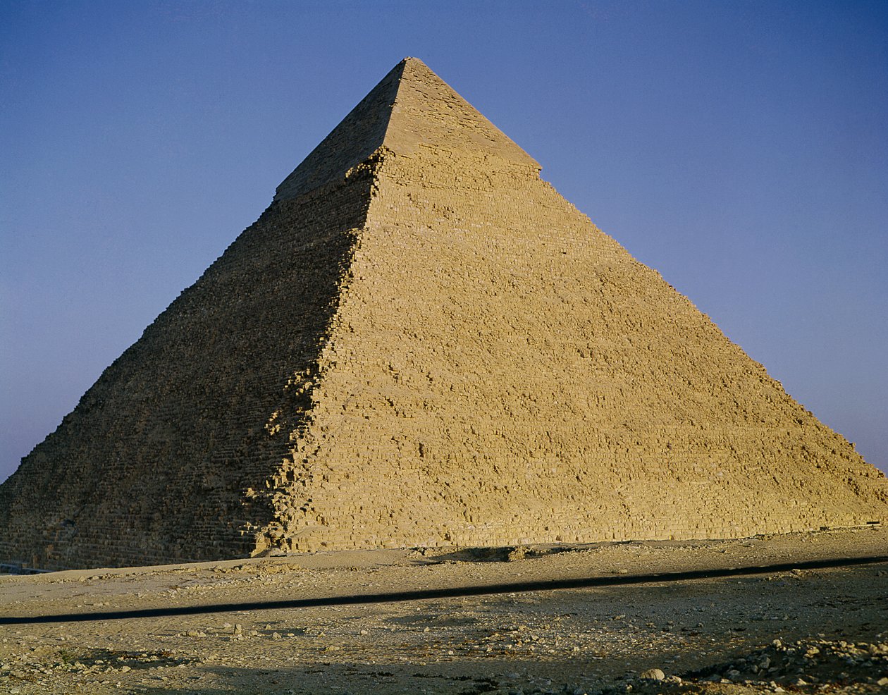 Pirâmide de Khafre (2520-2494 aC) c.2589-30 aC de Egyptian 4th Dynasty
