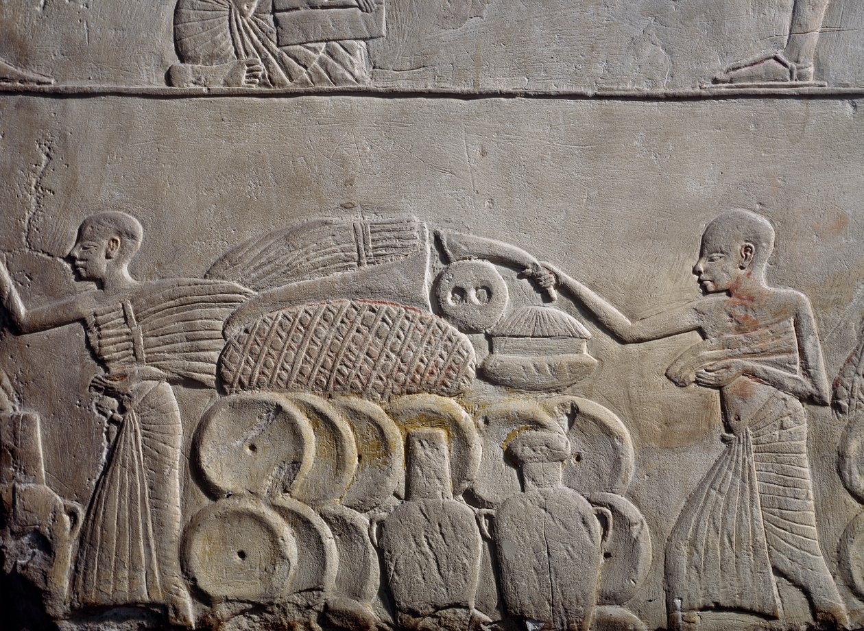 Disposição dos alimentos nos armazéns, relevo de parede em calcário, da Tumba Memphite de Horemheb em Saqqara, Civilização Egípcia, Novo Reino, Dinastia XVIII de Egyptian 18th Dynasty