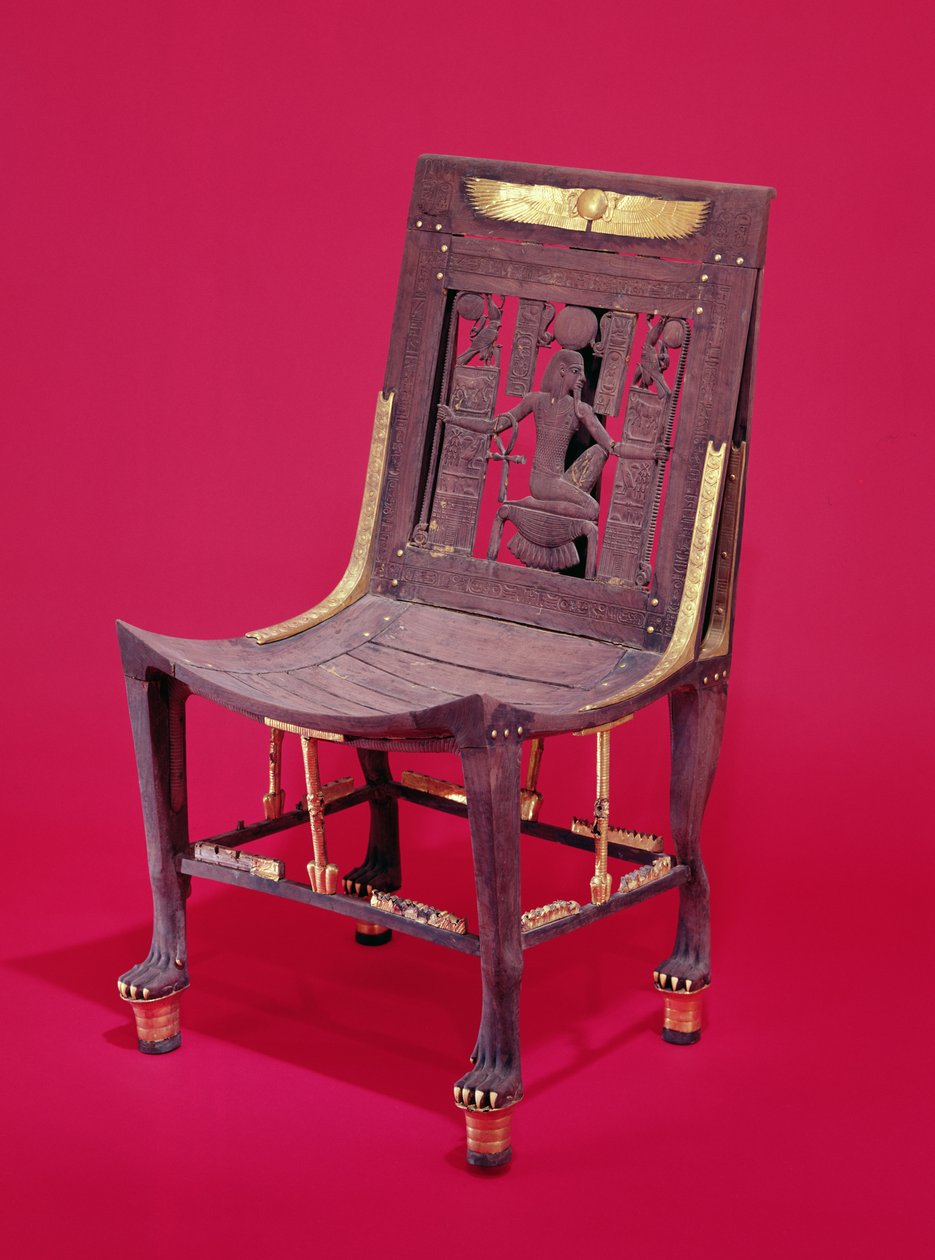 Cadeira, do túmulo de Tutankhamon (c.1370-1352 aC) representando o espírito de milhões de anos, o Novo Reino (madeira de cedro) (ver também 148192) de Egyptian 18th Dynasty