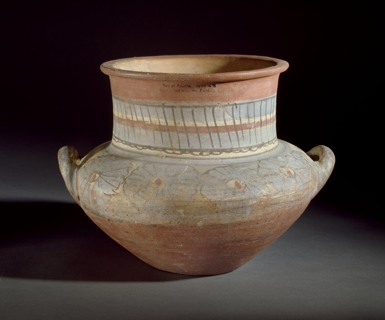 Jarra decorada com alças, Amarna, século 14 aC (cerâmica) de Egyptian 18th Dynasty