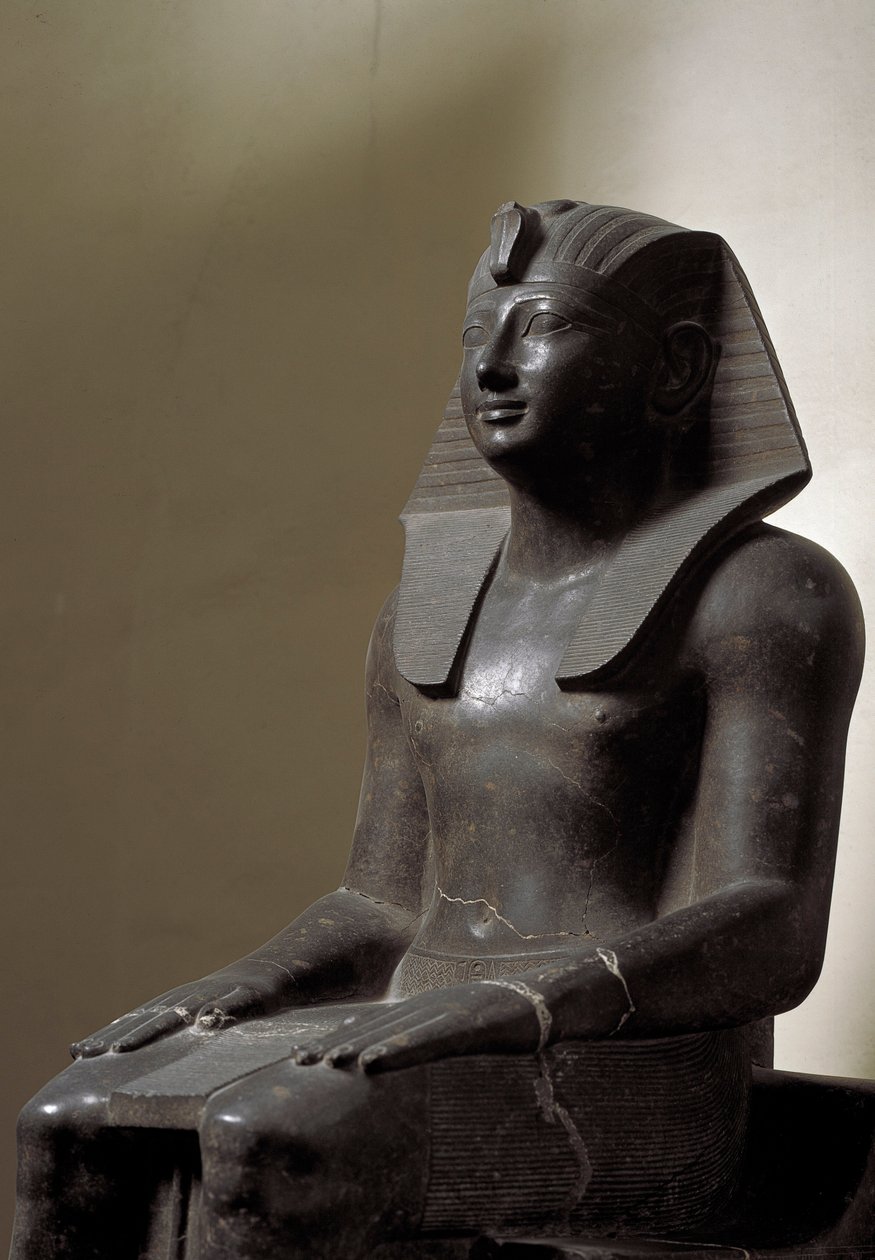 Antiquite egípcio: escultura de basanita representando o governante Thutmosis (Tutmosis ou Thutmus) III (1479-1425 AC), faraó egípcio. Dim. 192 cm. 18ª dinastia. Turim, museu egípcio. de Egyptian 18th Dynasty