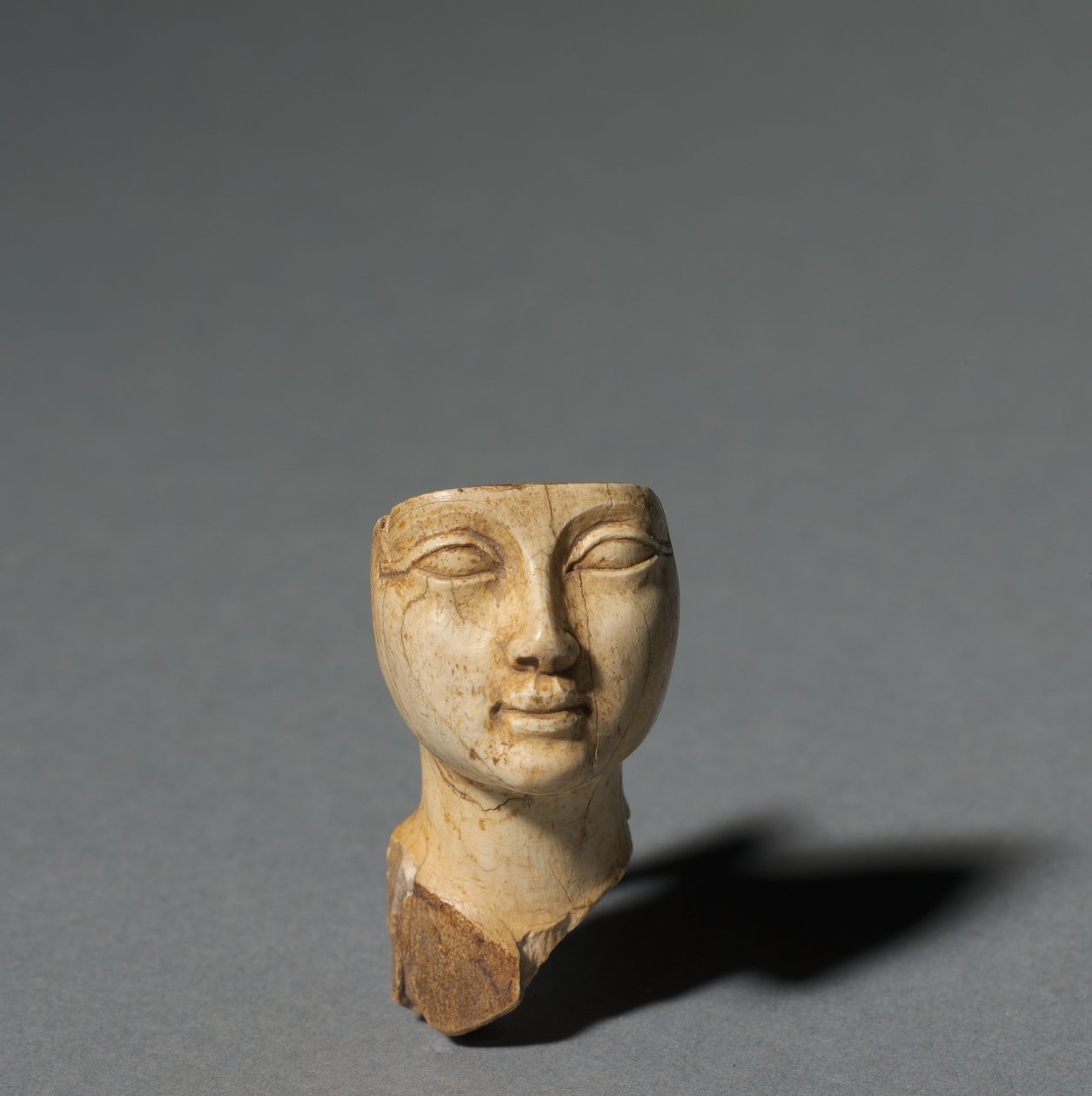 Rosto de uma colher de cosmética, 1391-1353 aC de Egyptian 18th Dynasty
