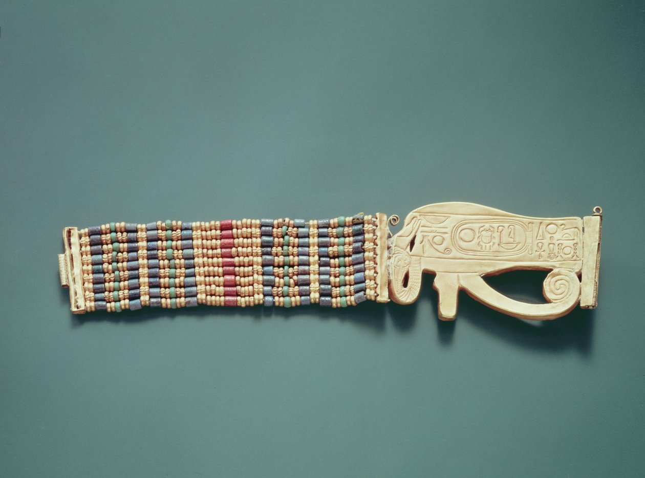 Pulseira de contas flexíveis, do Túmulo de Tutankhamon, Novo Reino (ouro e cornalina com ouro, faiança e contas de vidro) (ver também 391012-13) de Egyptian 18th Dynasty