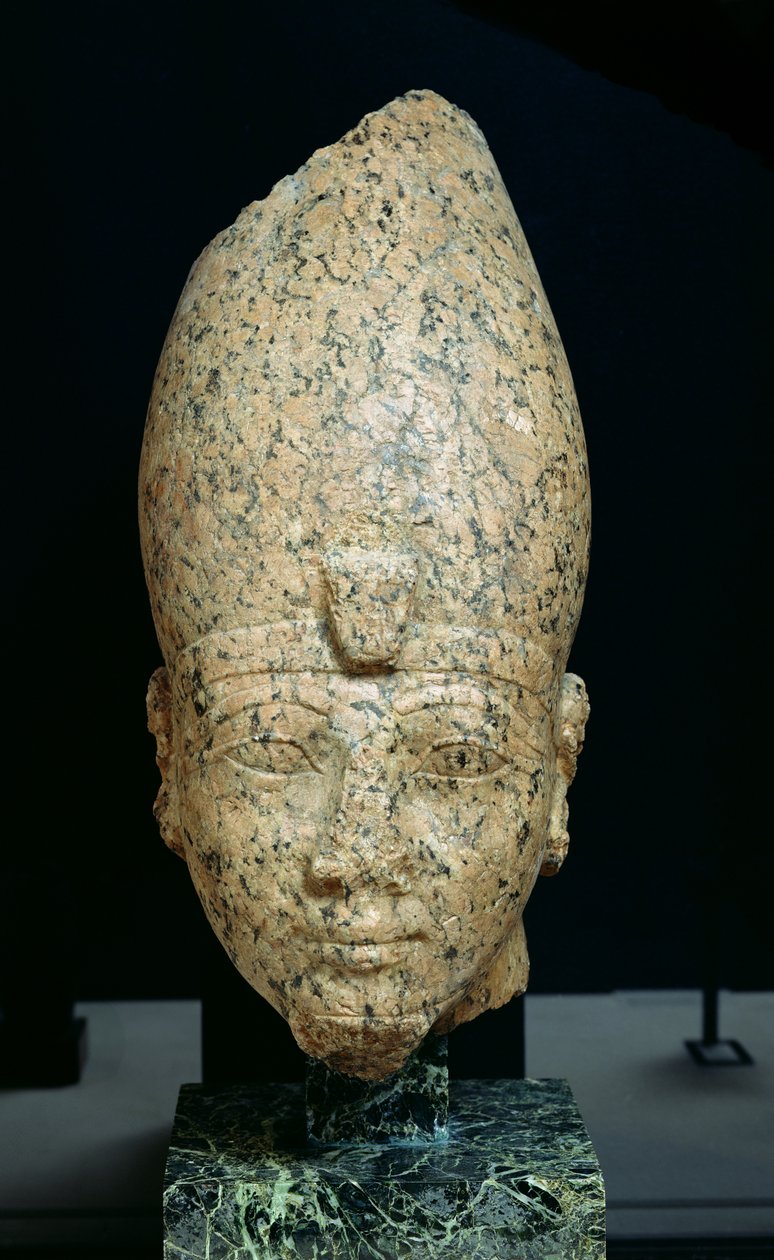 Chefe de Hatshepsut (c.1473-c.1458 aC) ou Tutmésis II (c.1491-c.1479) Novo Reino, c.1479-1425 aC (granito) de Egyptian 18th Dynasty