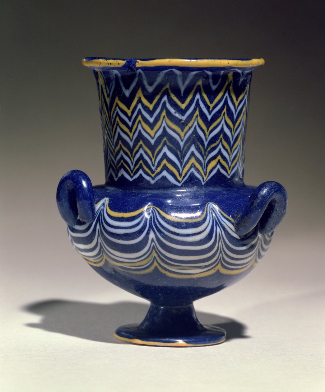 Krateriskos, de Saqqara, New Kingdom (vidro) de Egyptian 18th Dynasty