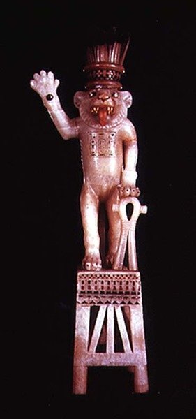 Vaso de unguento leomórfico, da Tumba de Tutancâmon, Novo Reino (alabastro) de Egyptian 18th Dynasty
