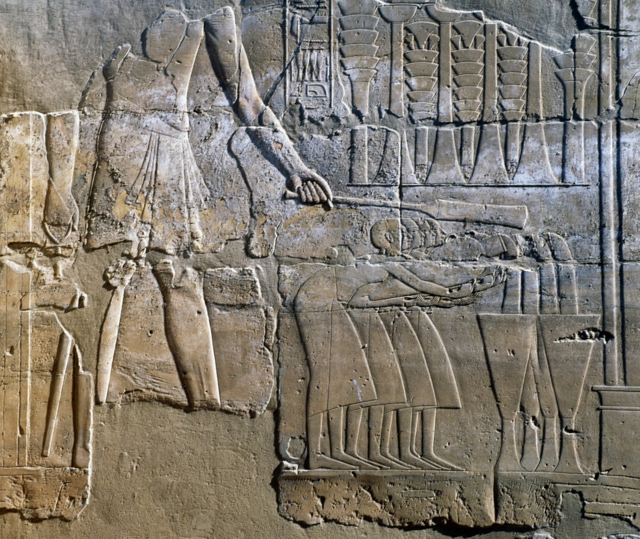 Sacerdote que supervisiona o trabalho das mulheres, relevo de parede, colunata do Templo de Amon (Lista do Património Mundial da Unesco de Egyptian 18th Dynasty