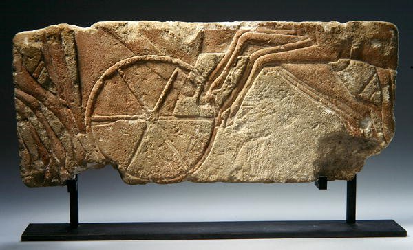 Relevo mostrando parte de uma procissão real, Novo Reino, Período Amarna (1353-37 AC) (calcário) de Egyptian 18th Dynasty