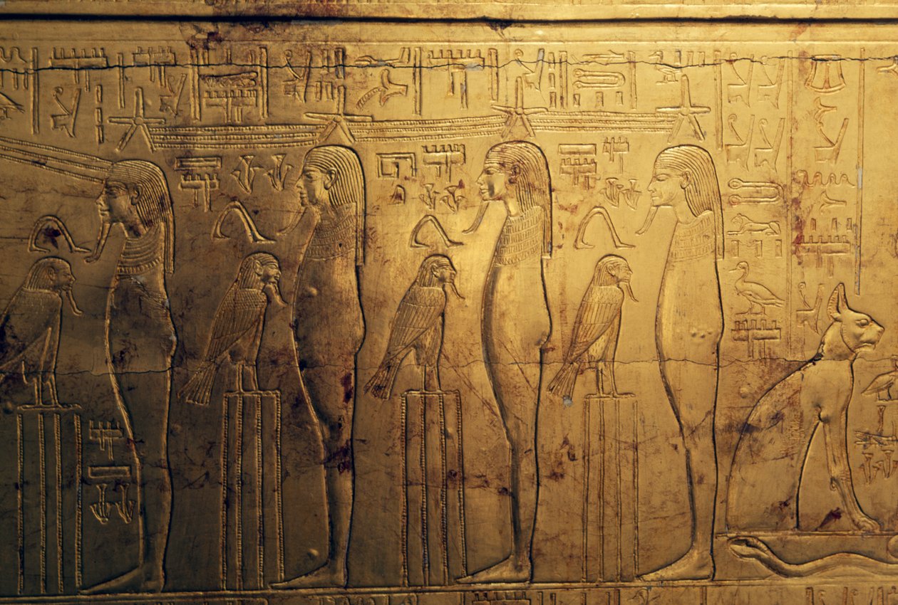 Relevos do primeiro registo do painel exterior da segunda capela funerária, Tesouro de Tutankhamon, Egipto, Civilização egípcia, Novo Reino, Dinastia XVIII de Egyptian 18th Dynasty