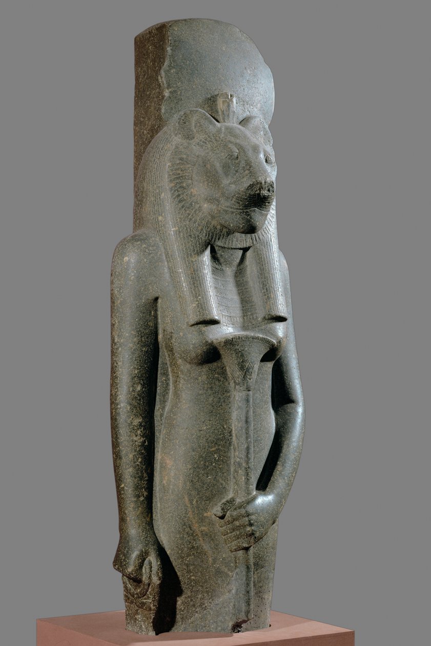 A deusa Sekhmet segurando um cetro com a forma de um talo de papiro ... de Egyptian 18th Dynasty