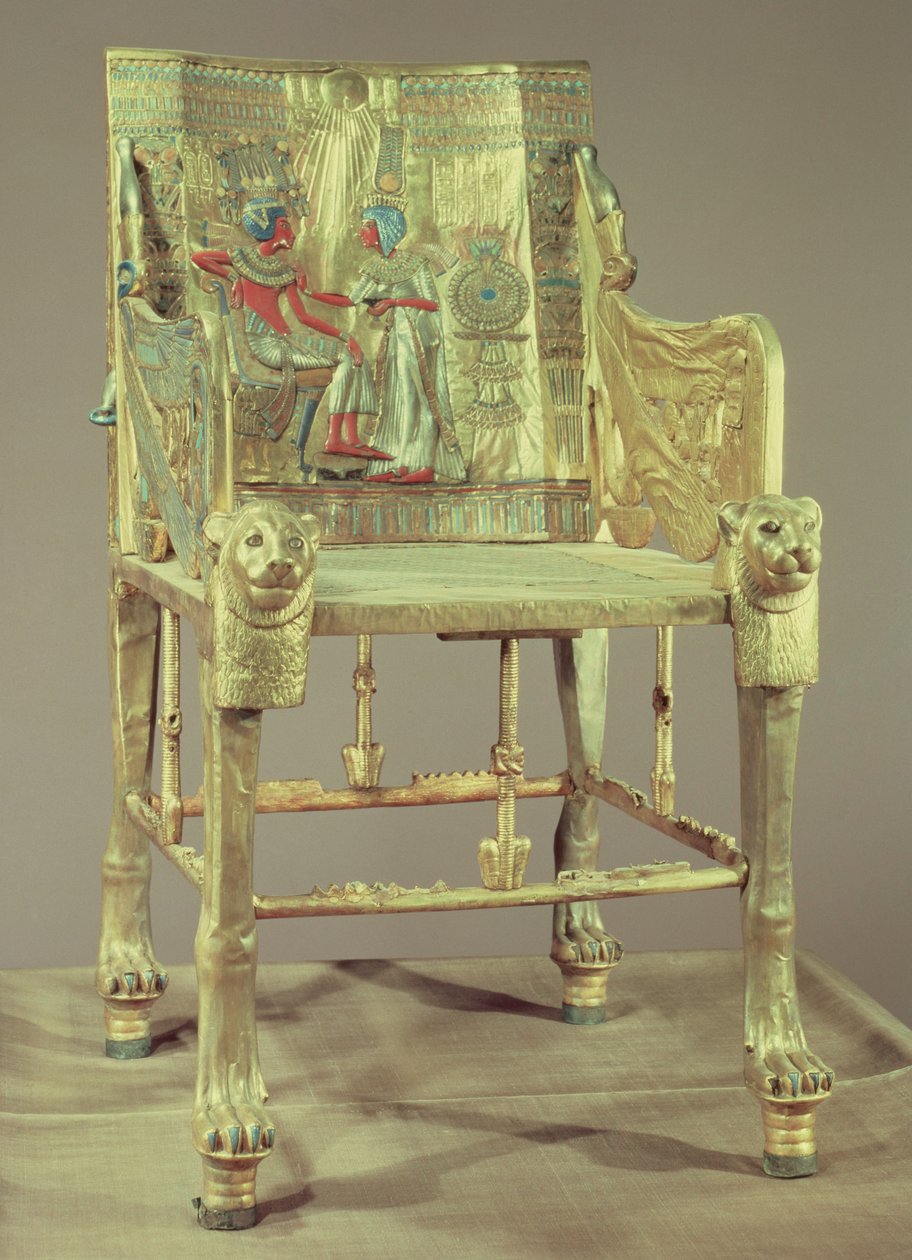 O trono de Tutancâmon (c.1370-52 aC) Novo Reino (madeira folheada a ouro incrustada com pedras semipreciosas) (ver 59231) de Egyptian 18th Dynasty