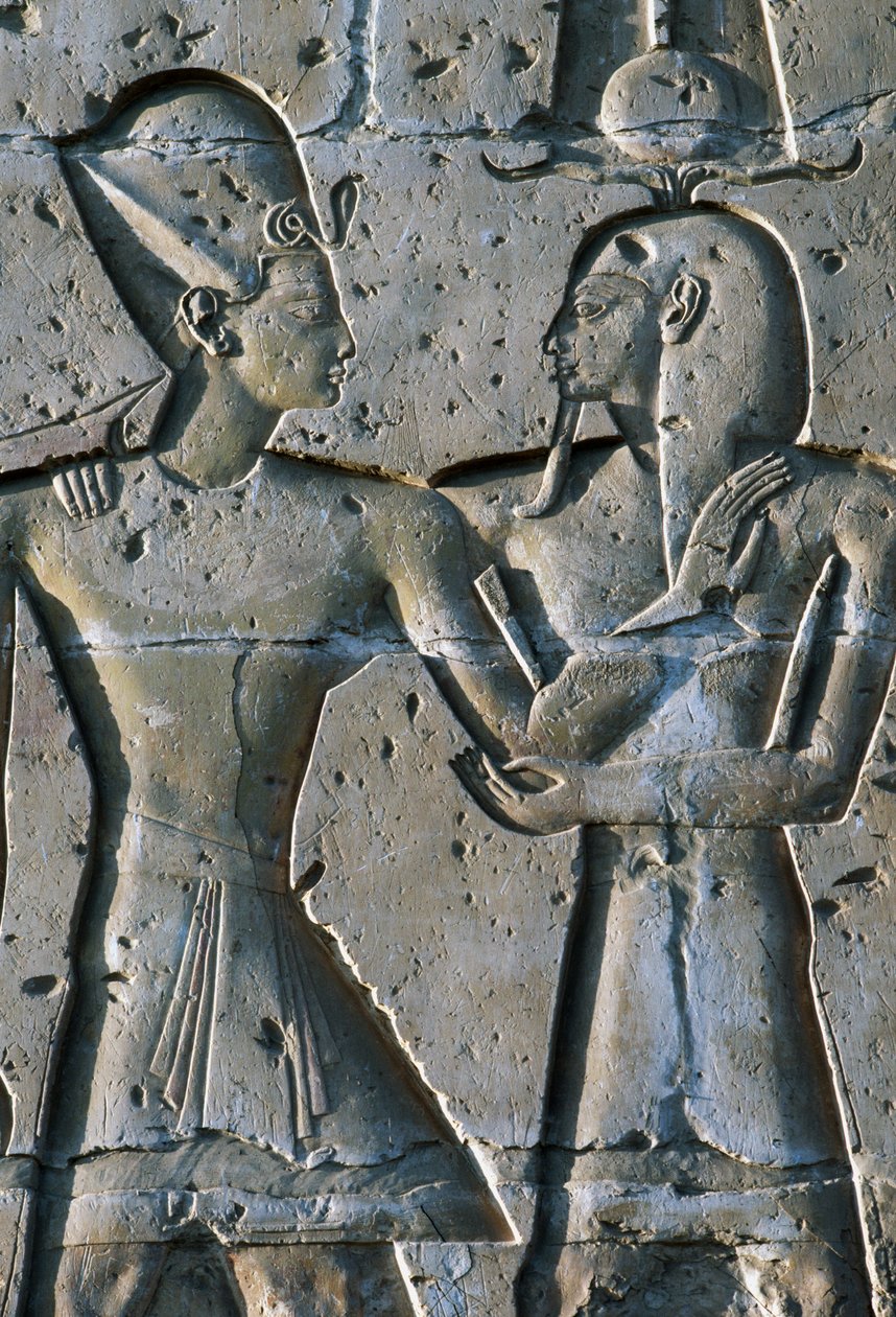Baixo-relevo representando o faraó, Templo de Seti I, ou Grande Templo de Abydos, Abydos, Egipto, civilização egípcia, Novo Reino, Dinastia XIX de Egyptian 19th Dynasty