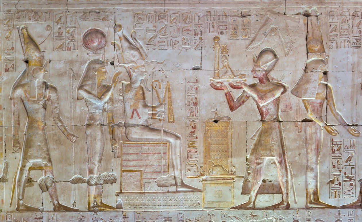 Relevo colorido, templo de Seti I, Abydos, Egipto de Egyptian 19th Dynasty